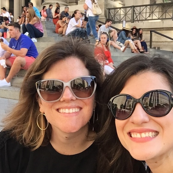 Meet your Poshers, Stephanie and Dana - Picture 5 of 9